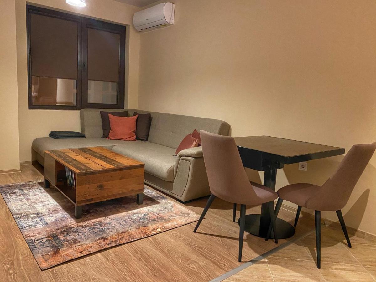 Stylish Urban Apart New 2021 Close To The Beach Varna Exterior foto